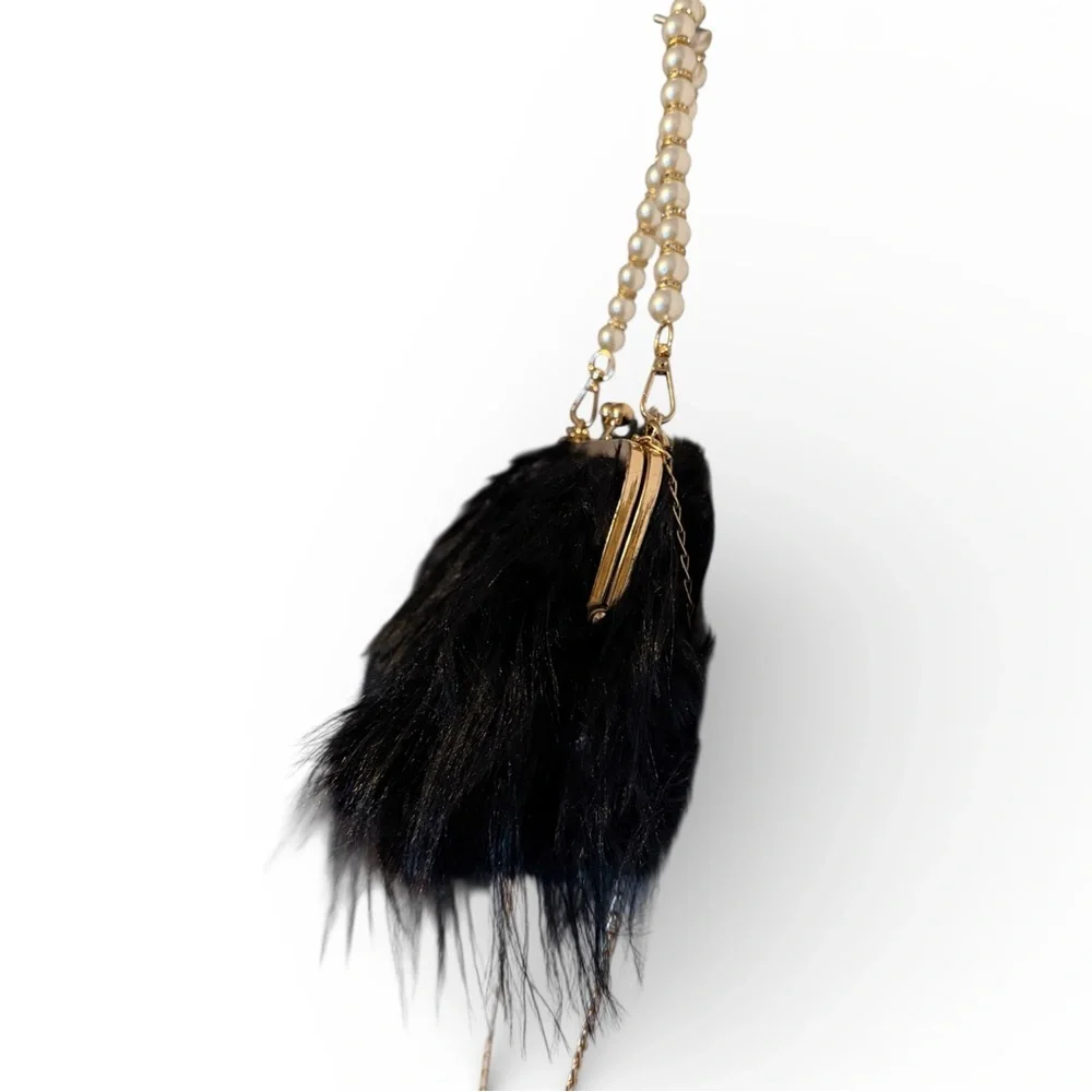 Vintage Style Faux Fur Pearl Handle Elegant Evening Bag Gold Kiss Lock Clutch